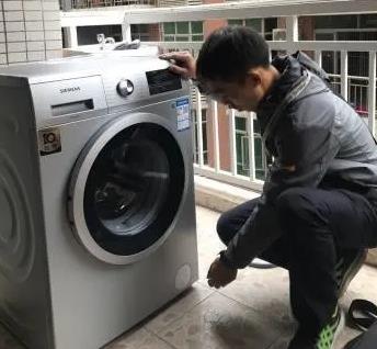 沧州修理洗衣机一边进水一边排水